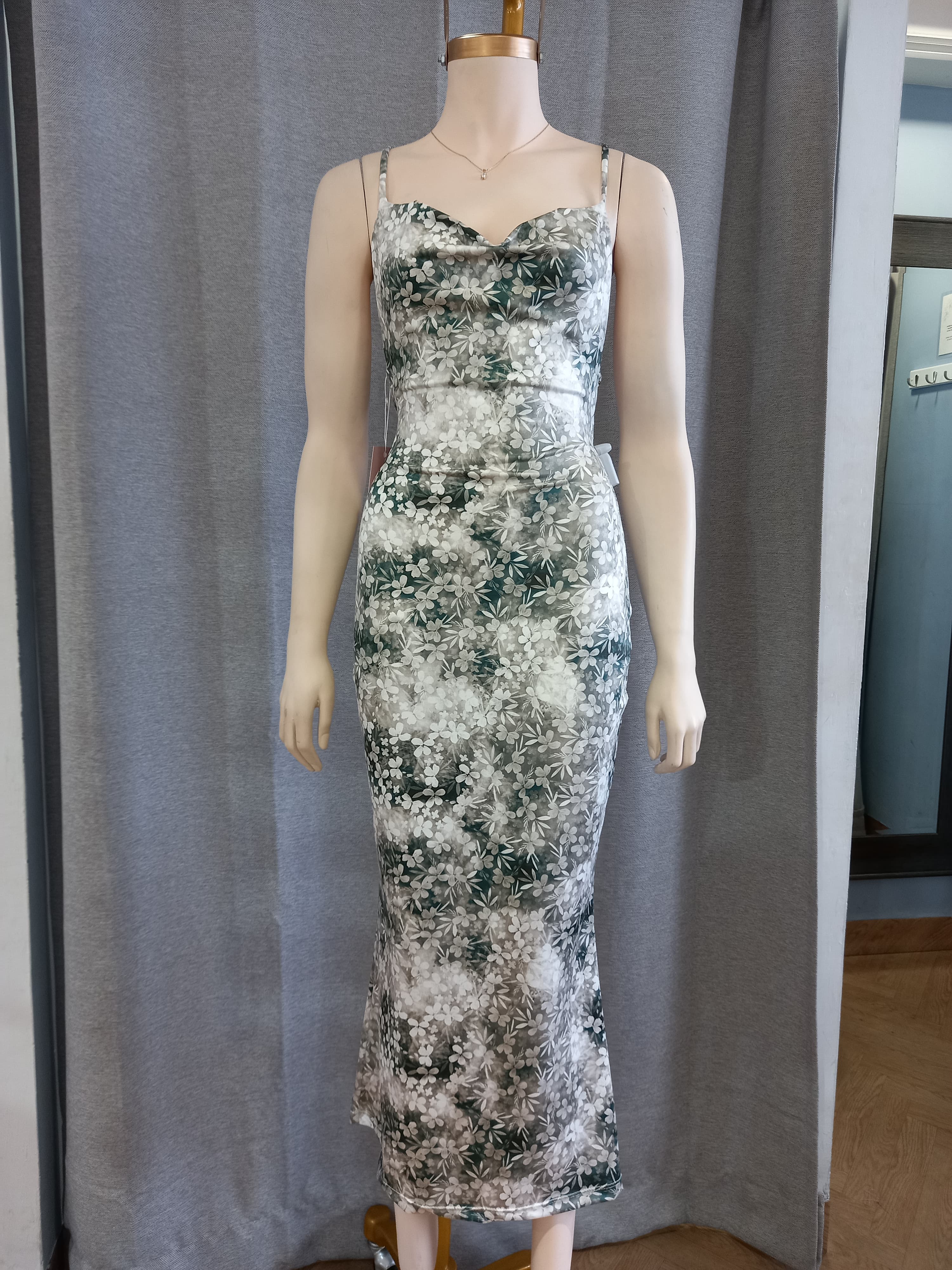 Aily Dress