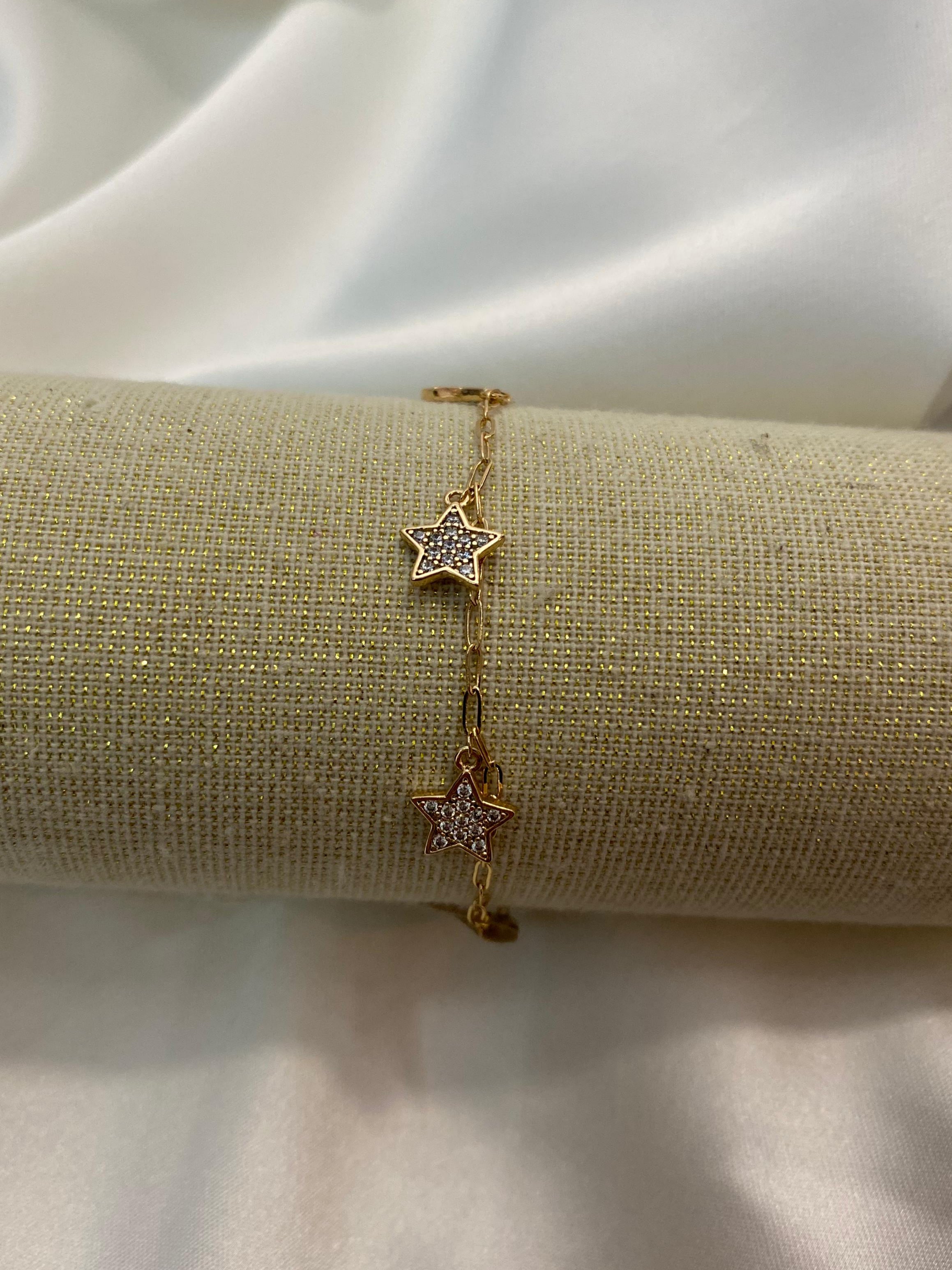 Pulsera estrellas colgantes