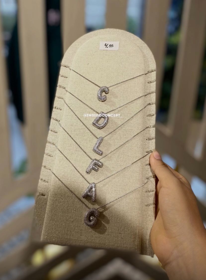 Collar letras Strass