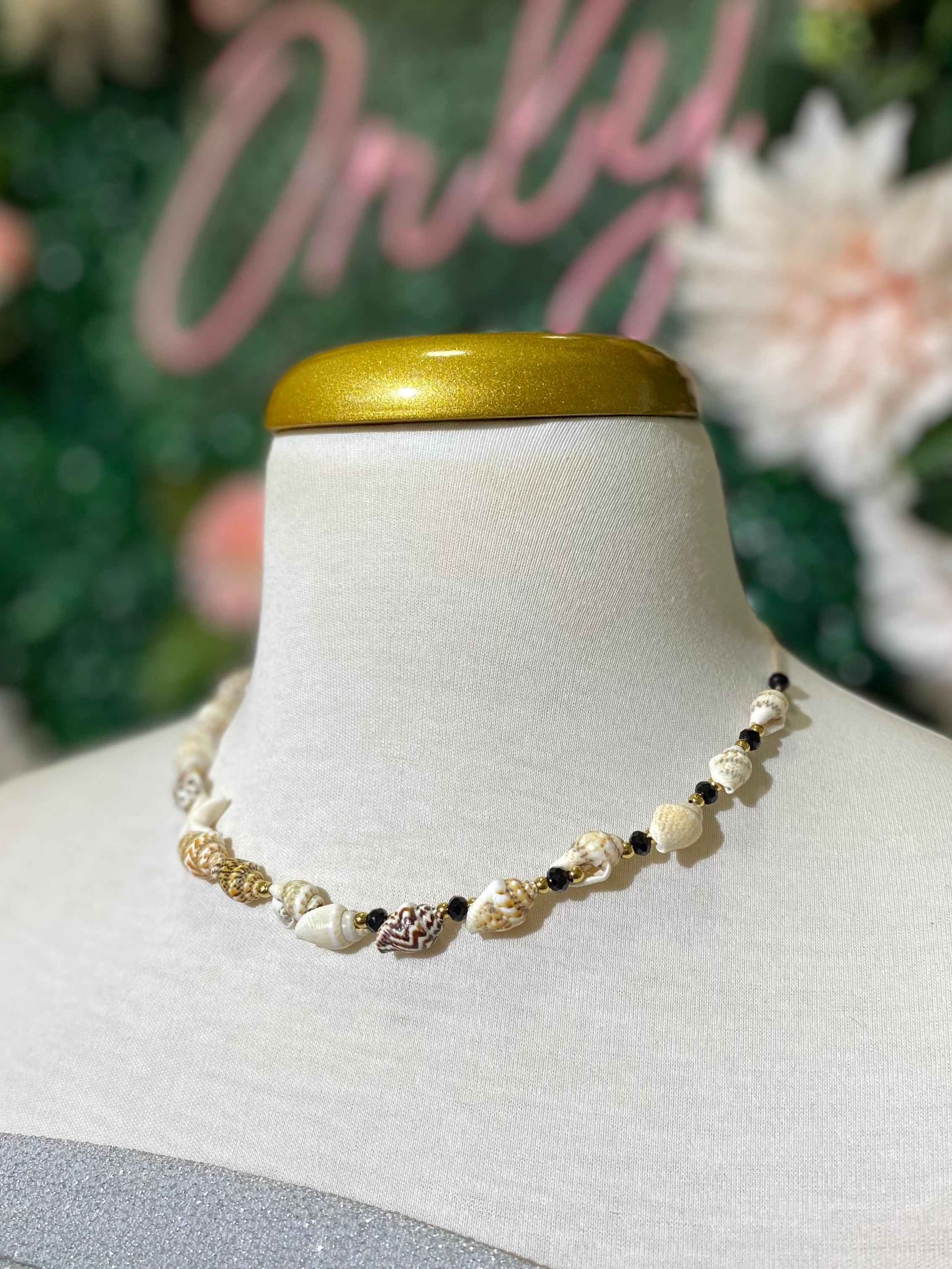 Collar conchitas