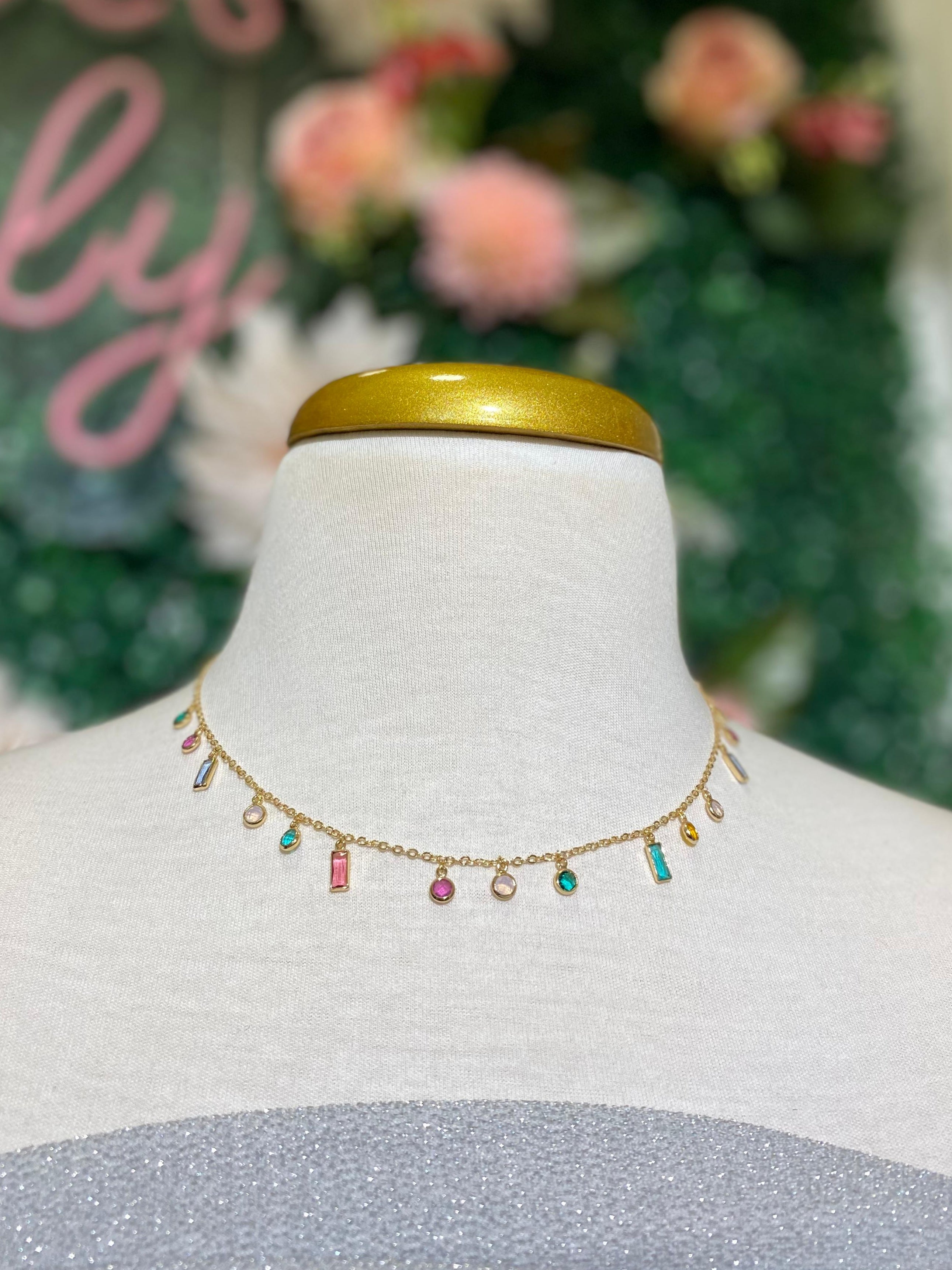 Collar piedras colgantes